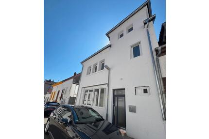 Kernsanierte Dachgeschoss Wohnung - Kaiserslautern