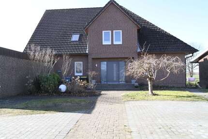 Haus zum Kaufen in Steinburg OT. Mollhagen 699.000,00 € 256 m²