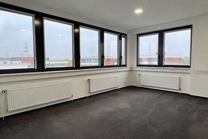 Büro in Hamburg 2.016,00 € 168 m²