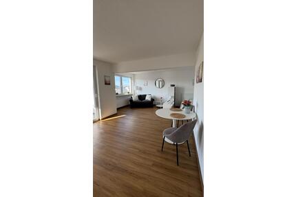 NEU & voll möbliert: 1-Zi-Whg mit Balkon, PKW Stellplatz, Aufzug - Hildesheim Himmelsthür