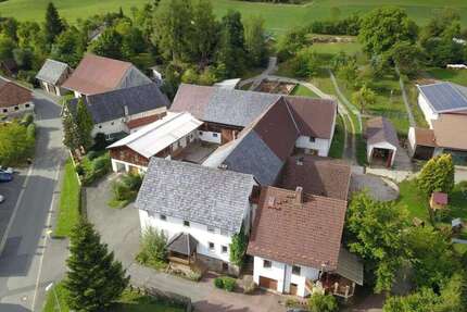 Haus zum Kaufen in Lautertal 750.000,00 € 340 m²