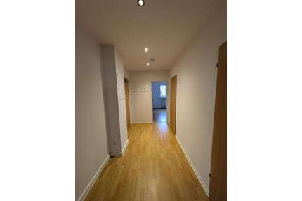 Wohnung zum Mieten in Chemnitz 330,00 € 49 m²
