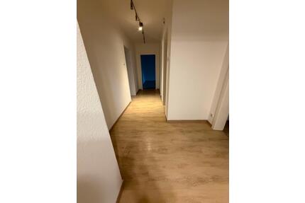 Vermiete Topwohnung in PAN - 1.350,00&nbsp;EUR Kaltmiete, ca.&nbsp; 100,00&nbsp;m&sup2; in Pfarrkirchen (PLZ: 84347)