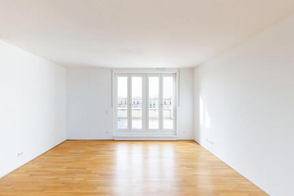 *Inkl. Umzugsbonus* 4 Zimmer: Exklusive Penthouse-Wohnung mit zwei großen Balkonen - Frankfurt am Main Nord-Ost