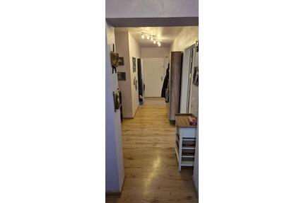 Helle 3-Zimmer-Wohnung im 2. OG mit Balkon in Mühltal