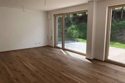 Wohnung zum Kaufen in Beratzhausen 199.000,00 € 47.86 m²