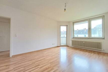 Abkühlung? Melittabad ums Eck - 499,00&nbsp;EUR Kaltmiete, ca.&nbsp; 57,00&nbsp;m&sup2;&nbsp;Wohnfl&auml;che in Minden (PLZ: 32425) Innenstadt