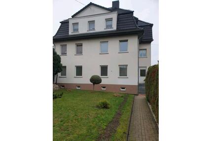 Eine moderne 2 Zimmer Wohnung in einem schönen Haus zu verkaufen - Teuchern