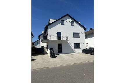 Sanierte 3-Zi-Wohnung 87 m² mit großem Balkon - A-Klasse, 2 Min Bahnhof - Bad Schönborn Mingolsheim