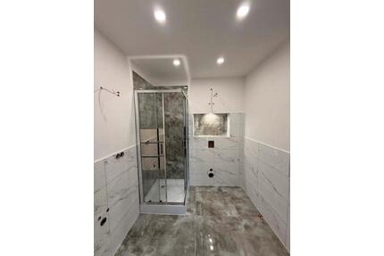 SEHR SCHÖNE 2-ZIMMERN WOHNUNG ZU VERMIETEN - AB SOFORT ERSTBEZUG - Idar-Oberstein