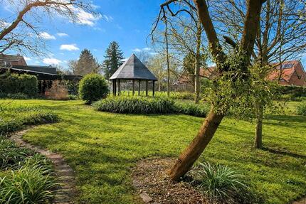 Mehrfamilienhaus Mehrgenerationshaus mit Garten - Rhauderfehn