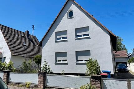 Modernisiertes Familienhaus mit Garten, Doppelgarage - Karlsruhe Durlach