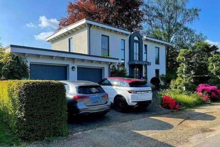 Haus zum Kaufen in Hünxe 895.000,00 € 249 m²