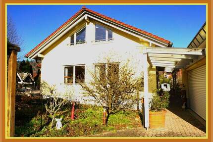 Großzügiges Familienparadies in Hausach - Wohnkomfort auf sonnigem Traumgrundstück !