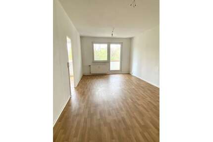 Wohnung zum Mieten in Gera 375,00 € 67.95 m²
