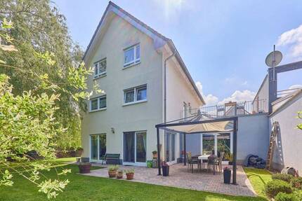 Neuwertiges und familienfreundliches EFH mit schönem Garten! - Kaiserslautern Innenstadt