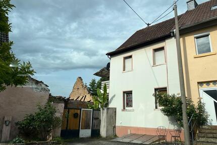 Wohnhaus mit großzügigen Grundstück mit viel Potenzial! - Bechtolsheim