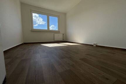 3-RWE mit Balkon - 370,00&nbsp;EUR Kaltmiete, ca.&nbsp; 68,60&nbsp;m&sup2;&nbsp;Wohnfl&auml;che in Dessau-Roßlau (PLZ: 06847) Alten
