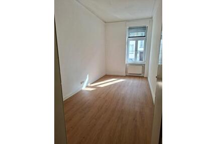 Ruhige 2‑Zimmer‑Unit in WG - 340,00&nbsp;EUR Kaltmiete, ca.&nbsp; 32,00&nbsp;m&sup2; in Trier (PLZ: 54292) Nord