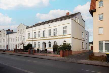 Haus zum Kaufen in Demmin 199.000,00 € 503 m²