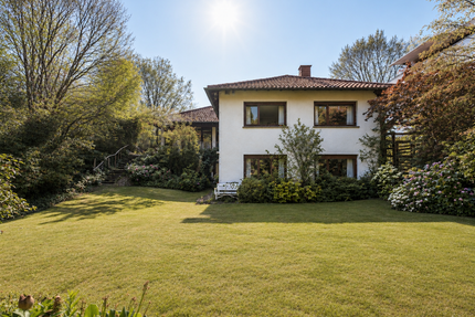 Haus zum Kaufen in Wiesbaden 1.255.000,00 € 192 m²