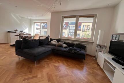 Sehr helle 2-Zi-Wohnung mit BK in Toplage Nähe Arcaden u. Bahnhof - Regensburg Galgenberg