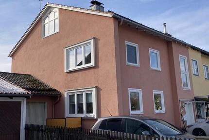 Renovierte Doppelhaushälfte in 83329 Waging am See zu vermieten