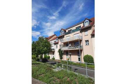 Wohnung zum Mieten in Werdau 340,00 € 68.31 m²