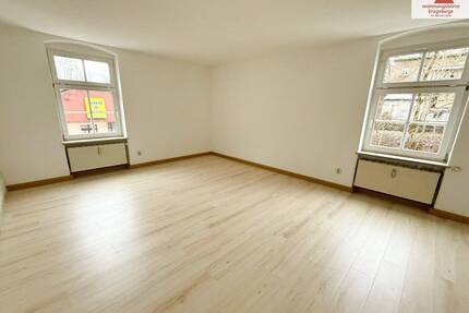 Geräumige 2-Raum-Wohnung mit PKW-Stellplatz auf der Talstraße in Annaberg-Buchholz!