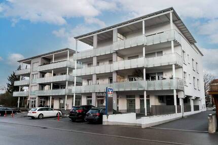 Helle 4-Zimmer-Wohnung mit Balkon - Öhringen