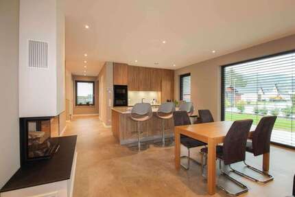 Haus zum Kaufen in Altenahr 857.000,00 € 240.06 m²