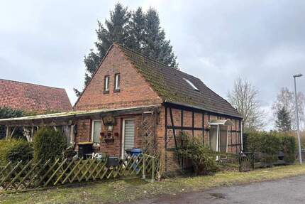 kleines Haus auf kleinem Grundstück - Schnega Warpke
