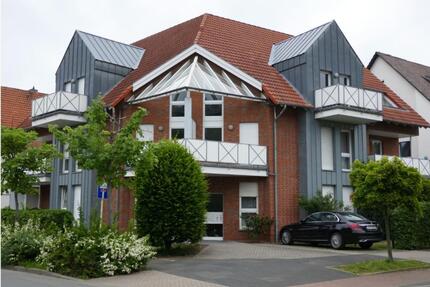 Provisionsfrei: 3-Zi.-DG-Wohnung mit Balkon, Loggia, Klima, PV - Bad Oeynhausen Rehme