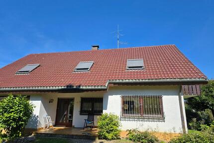 Familienfreundliches Haus mit Einliegerwohnung in Schallstadt