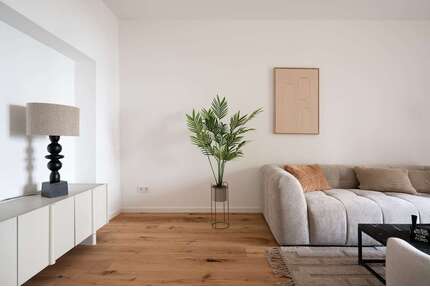 Wohnung zum Kaufen in Düsseldorf 1.149.000,00 € 128.07 m²
