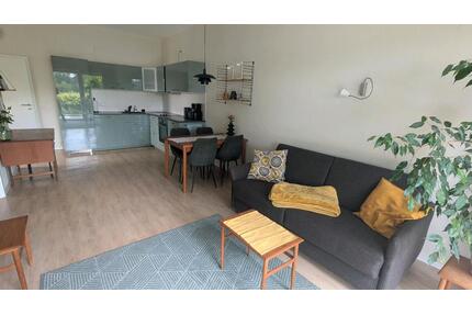 Ferienwohnung am See, mit Terrasse, Parkplatz & Seeblick - Reinfeld (Holstein)