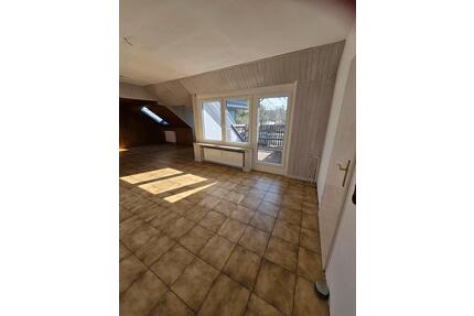 Eigentumswohnung im Mehrfamilienhaus mit kleiner WEG z verkaufen - Neumünster Brachenfeld/Ruthenberg