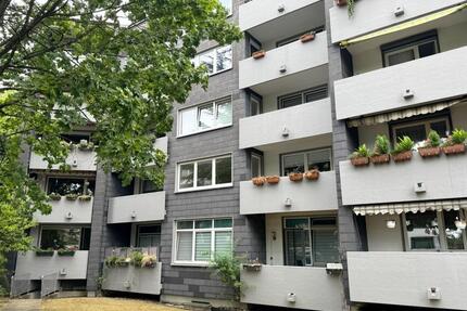 Moderne 3-Zimmer-Eigentumswohnung, 1.OG, Loggia, Stellplatz - Solingen Ohligs