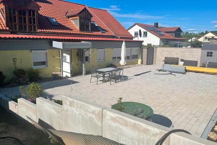 Wohnraum mit Genuss. Großzügige EG-Eigentumswohnung im Altmühltal - Mörnsheim