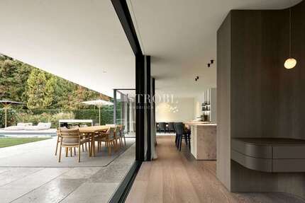 Haus zum Kaufen in Grünwald 8.000.000,00 € 296.41 m²