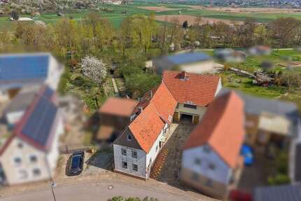 Haus zum Kaufen in Butzbach 219.000,00 € 182.84 m²