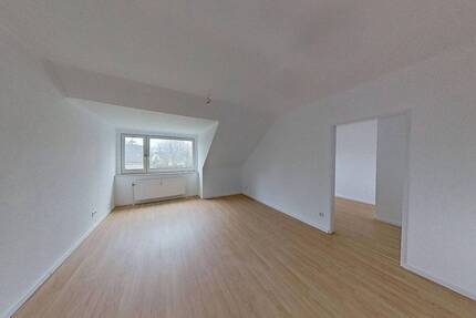 ** Große 2,5-Zimmer-Dachgeschosswohnung mit Badewanne ** - Osnabrück Hellern