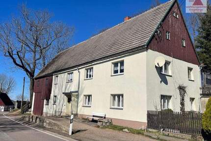 Wohnhaus, Bauernhaus, Landhaus mit großer Scheune in Hartmannsdorf bei Frauenstein - Hartmannsdorf-Reichenau