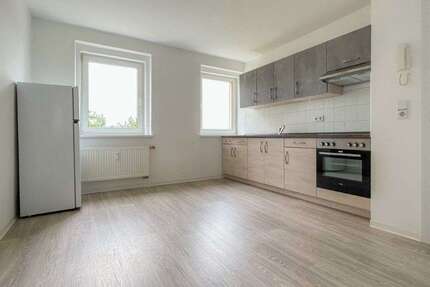 Wohnung zum Mieten in Zwickau 249,00 € 41.46 m²