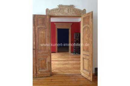 Wohnung zum Kaufen in Halle 540.000,00 € 146.81 m²