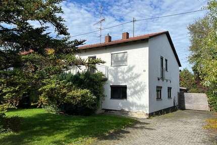 Haus zum Kaufen in Forstern 829.000,00 € 225 m²
