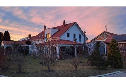 gepflegte Doppelhaushälfte, Energieeffizienzklasse A+ - Moorenweis