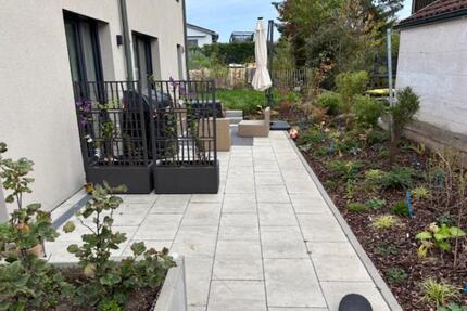 neuwertige 4-Zi EG-Wohnung mit Terrasse und Garten, 12km von WÜ - Thüngersheim