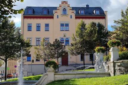 Wohnung zum Mieten in Lengenfeld 312,00 € 48 m²