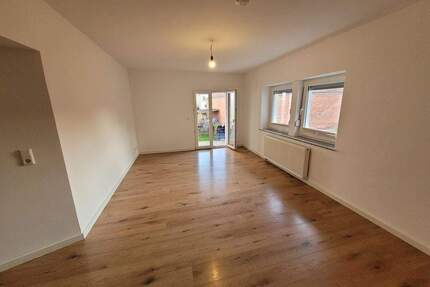 Gepflegte 3 Zimmer mit Einbauküche - in ruhiger Lage und sofort beziehbar! - Stuttgart Obertürkheim